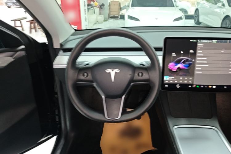 Used Tesla Model Y 2023 Rear-Wheel-Drive Version Steering Wheel