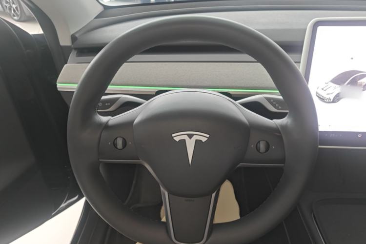 Used Tesla Model Y 2023 Rear-Wheel-Drive Version Steering Wheel