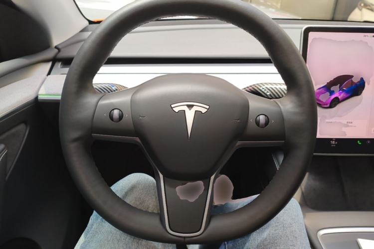 Used Tesla Model Y 2023 Rear-Wheel-Drive Version Steering Wheel
