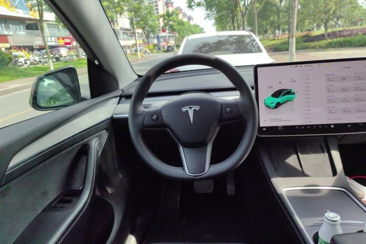 Used Tesla Model Y 2023 Rear-Wheel-Drive Version Steering Wheel