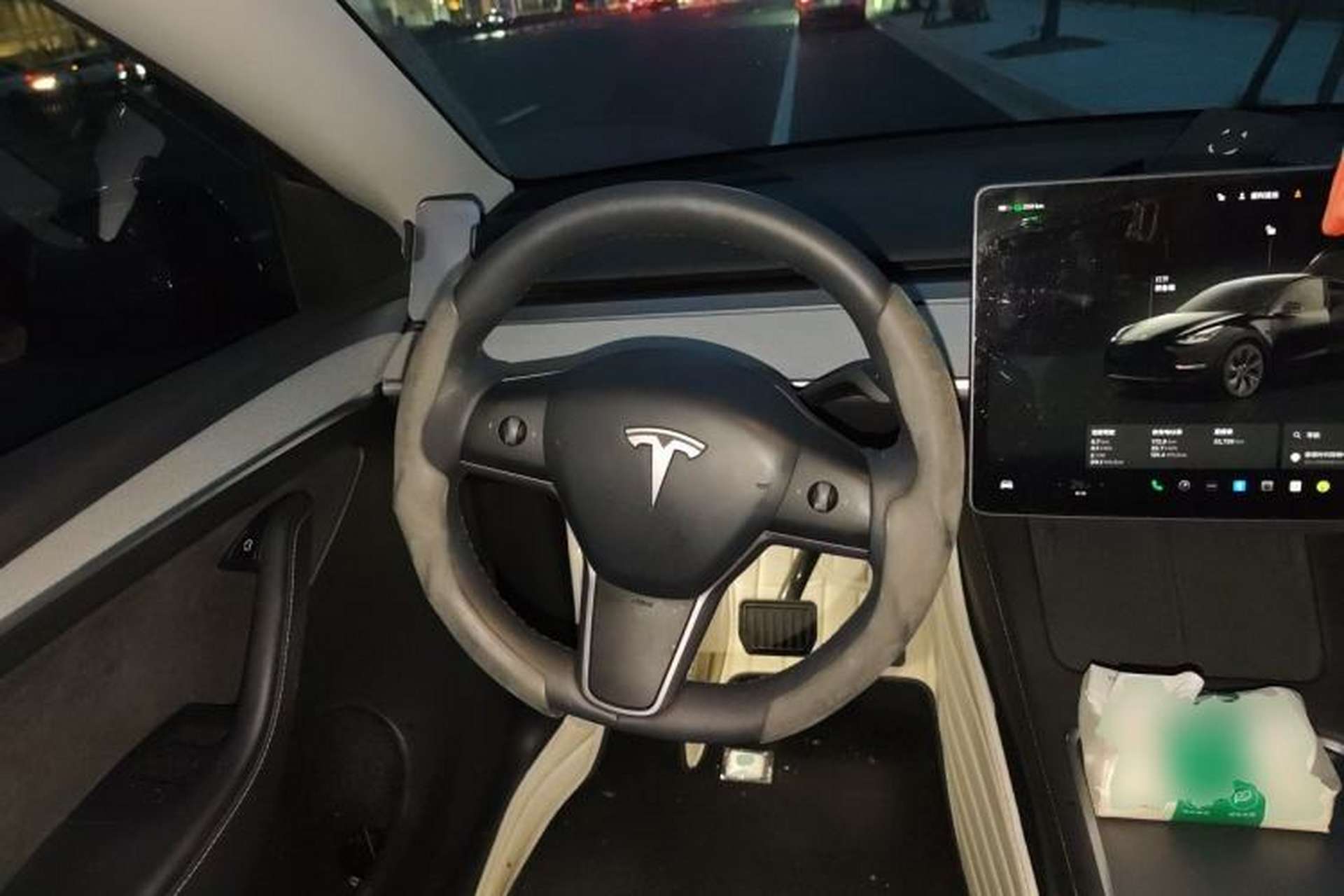 Used Tesla Model Y 2023 Rear-Wheel-Drive Version Steering Wheel