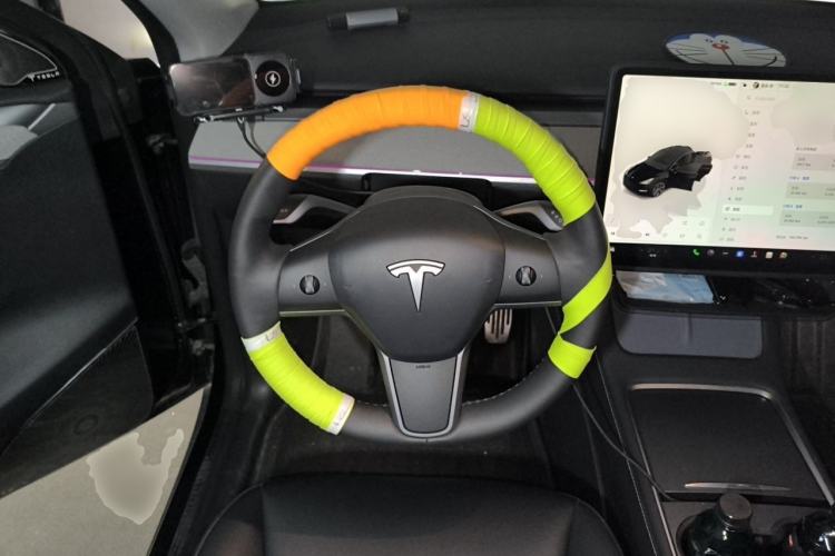 Used Tesla Model Y 2023 Rear-Wheel-Drive Version Steering Wheel