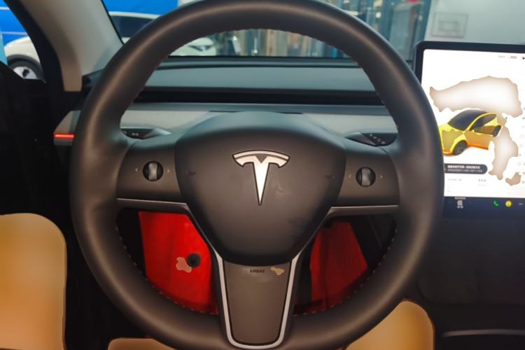 Used Tesla Model Y 2023 Rear-Wheel-Drive Version Steering Wheel