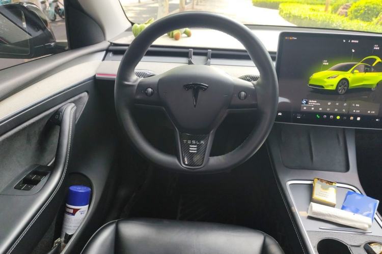 Used Tesla Model Y 2023 Rear-Wheel-Drive Version Steering Wheel