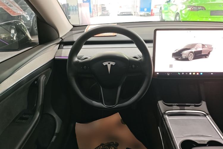 Used Tesla Model Y 2023 Rear-Wheel-Drive Version Steering Wheel