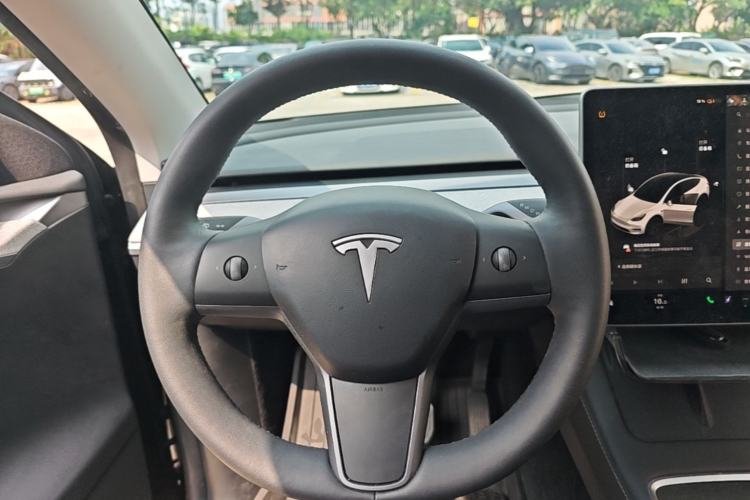 Used Tesla Model Y 2023 Rear-Wheel-Drive Version Steering Wheel