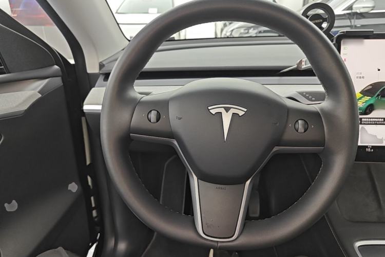 Used Tesla Model Y 2023 Rear-Wheel-Drive Version Steering Wheel