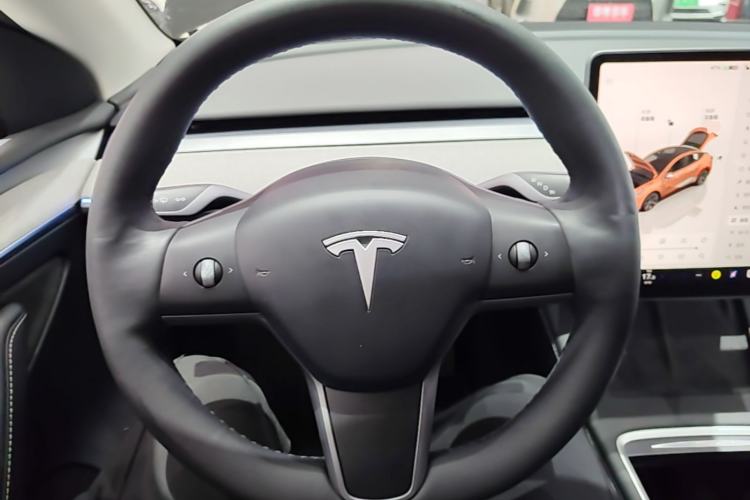 Used Tesla Model Y 2023 Rear-Wheel-Drive Version Steering Wheel