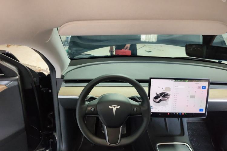 Used Tesla Model Y 2023 Rear-Wheel-Drive Version Steering Wheel