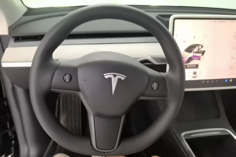 Used Tesla Model Y 2023 Rear-Wheel-Drive Version Steering Wheel