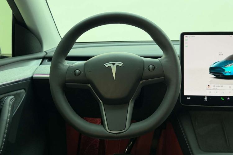 Used Tesla Model Y 2023 Rear-Wheel-Drive Version Steering Wheel