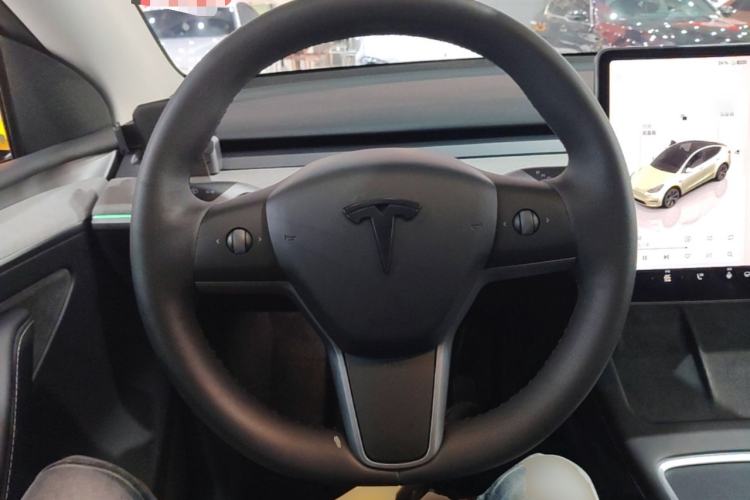 Used Tesla Model Y 2023 Rear-Wheel-Drive Version Steering Wheel