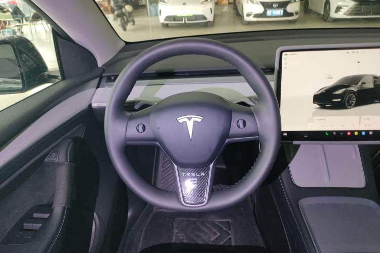Used Tesla Model Y 2023 Rear-Wheel-Drive Version Steering Wheel