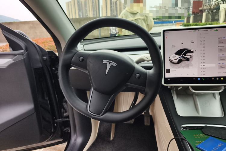 Used Tesla Model Y 2023 Rear-Wheel-Drive Version Steering Wheel