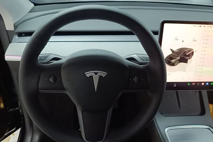 Used Tesla Model Y 2023 Rear-Wheel-Drive Version Steering Wheel