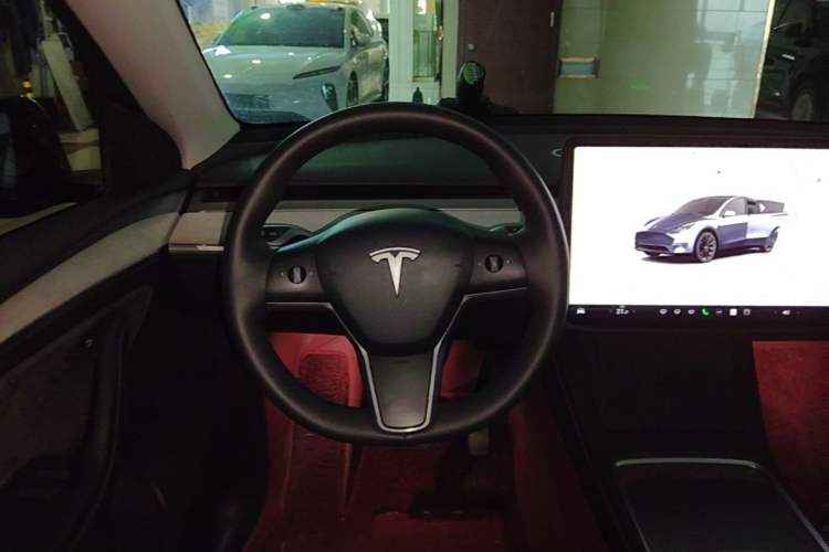 Used Tesla Model Y 2023 Rear-Wheel-Drive Version Steering Wheel