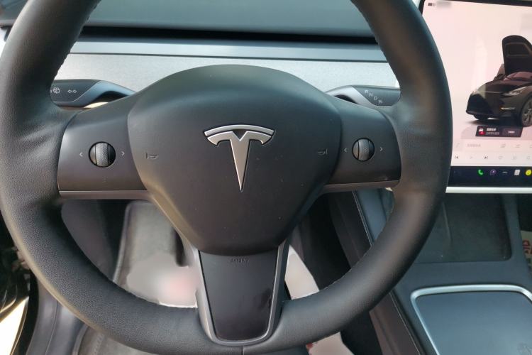 Used Tesla Model Y 2023 Rear-Wheel-Drive Version Steering Wheel