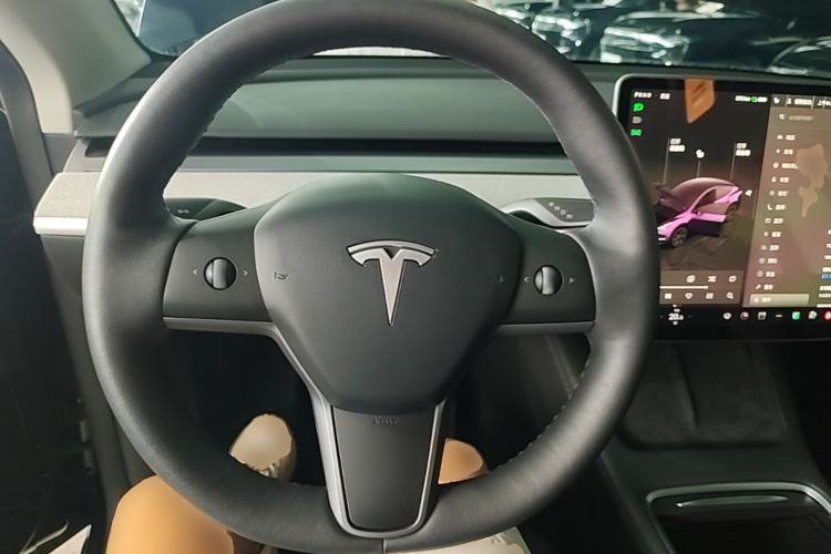 Used Tesla Model Y 2023 Rear-Wheel-Drive Version Steering Wheel
