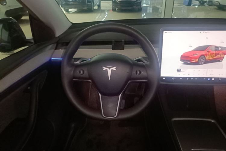 Used Tesla Model Y 2023 Rear-Wheel-Drive Version Steering Wheel