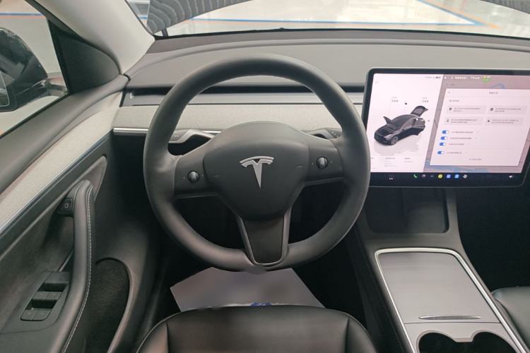 Used Tesla Model Y 2023 Rear-Wheel-Drive Version Steering Wheel