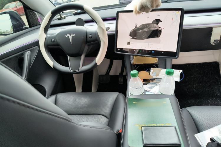 Used Tesla Model Y 2023 Rear-Wheel-Drive Version Steering Wheel
