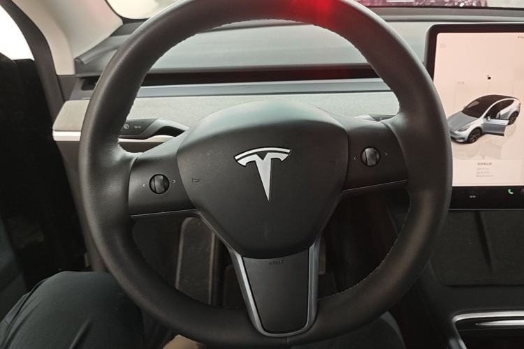Used Tesla Model Y 2023 Rear-Wheel-Drive Version Steering Wheel