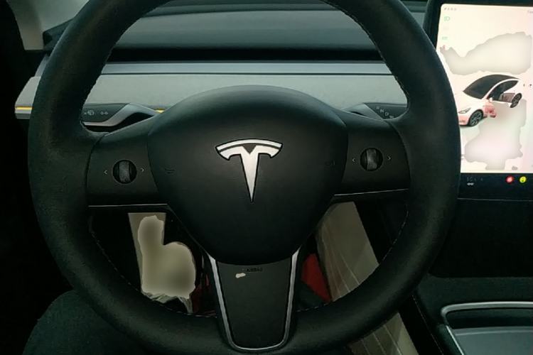 Used Tesla Model Y 2023 Rear-Wheel-Drive Version Steering Wheel