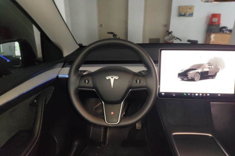 Used Tesla Model Y 2023 Rear-Wheel-Drive Version Steering Wheel