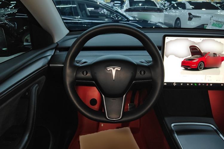 Used Tesla Model Y 2023 Long-Range All-Wheel-Drive Version Steering Wheel