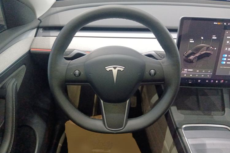 Used Tesla Model Y 2023 Rear-Wheel-Drive Version Steering Wheel