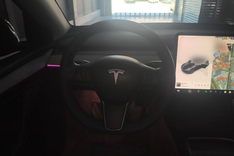 Used Tesla Model Y 2023 Rear-Wheel-Drive Version Steering Wheel