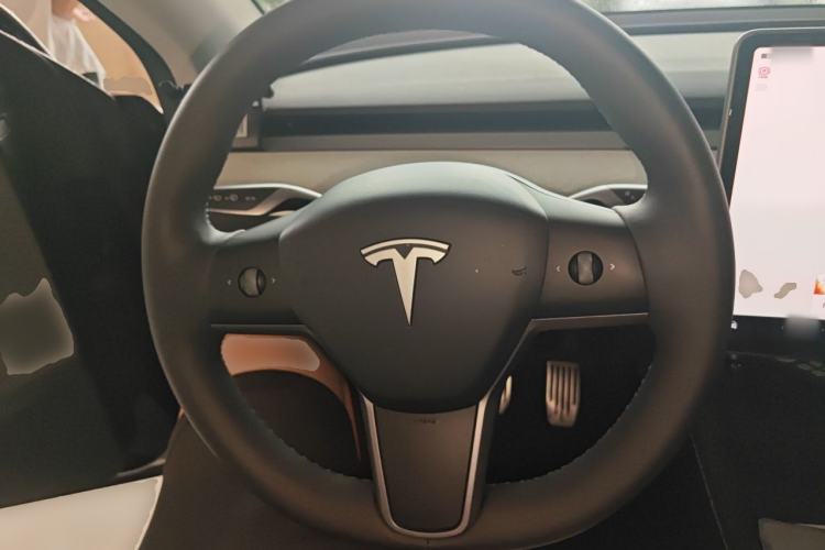 Used Tesla Model Y 2023 Rear-Wheel-Drive Version Steering Wheel