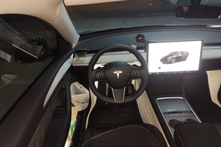 Used Tesla Model Y 2023 Rear-Wheel-Drive Version Steering Wheel