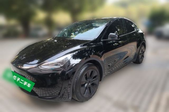 Używany Tesla Model Y 2023 Rear-Wheel-Drive Version