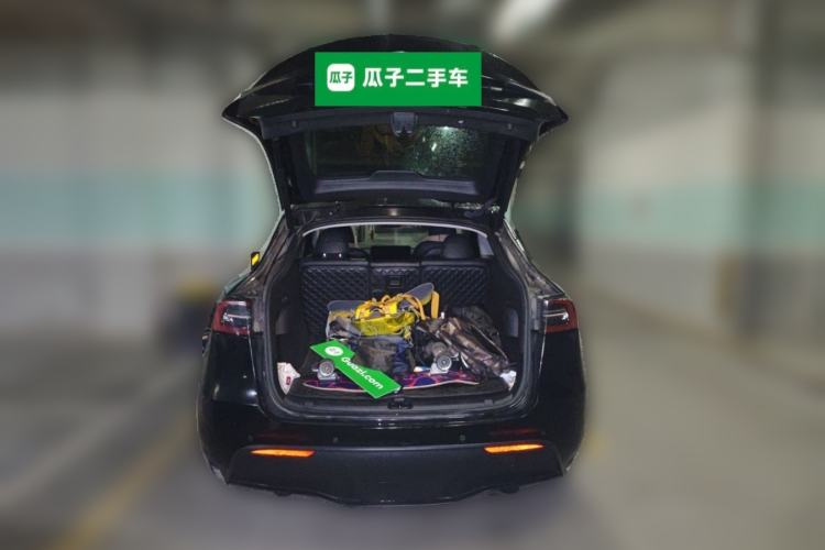 Used Tesla Model Y 2023 Rear-Wheel-Drive Version Trunk