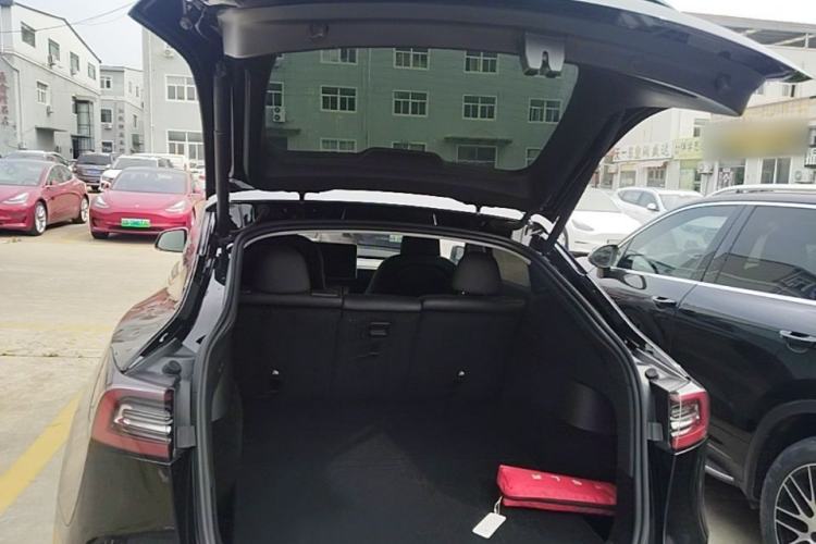 Used Tesla Model Y 2023 Rear-Wheel-Drive Version Trunk