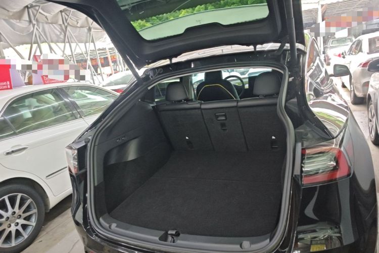 Used Tesla Model Y 2023 High-Performance All-Wheel-Drive Version Trunk