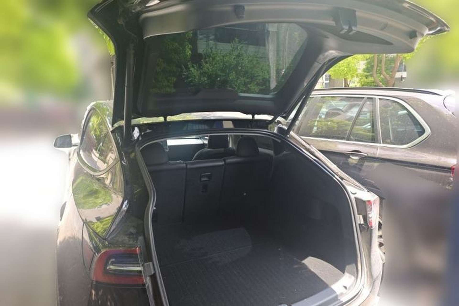Used Tesla Model Y 2023 Rear-Wheel-Drive Version Trunk