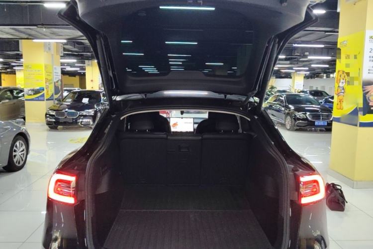 Used Tesla Model Y 2023 Long-Range All-Wheel-Drive Version Trunk