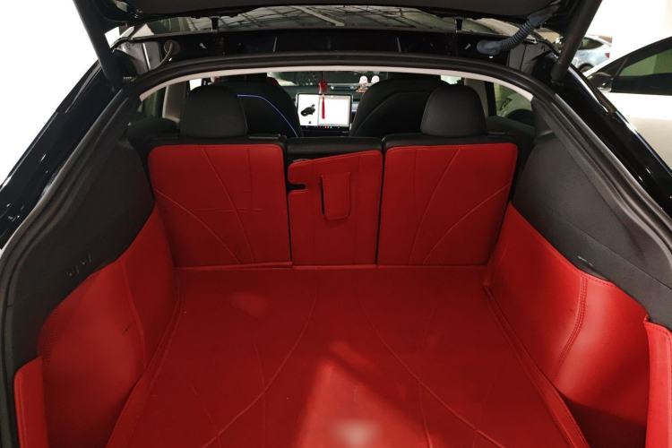 Used Tesla Model Y 2023 Rear-Wheel-Drive Version Trunk