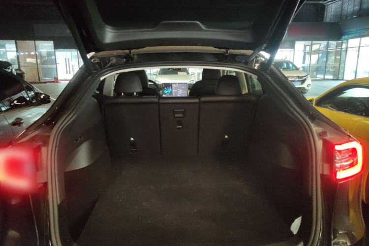 Used Tesla Model Y 2023 Rear-Wheel-Drive Version Trunk