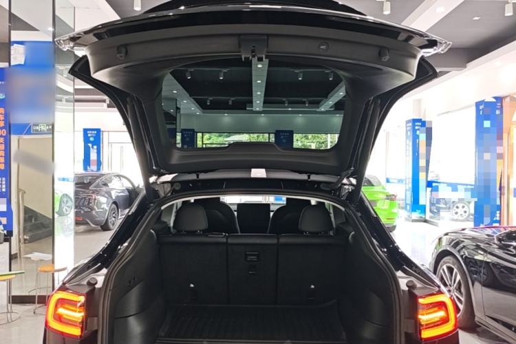 Used Tesla Model Y 2023 Rear-Wheel-Drive Version Trunk