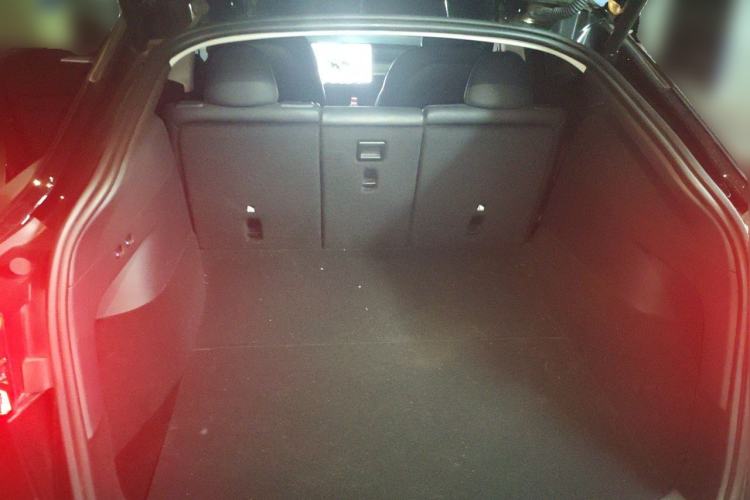 Used Tesla Model Y 2023 Rear-Wheel-Drive Version Trunk