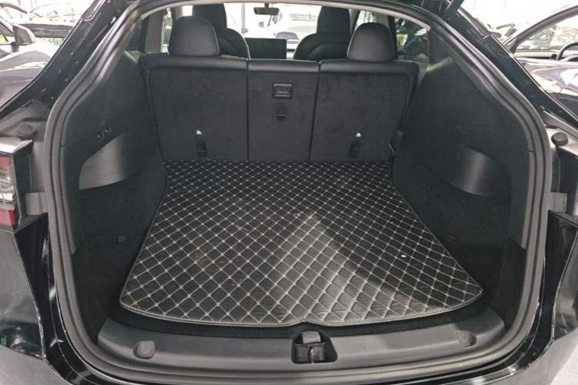 Used Tesla Model Y 2023 Rear-Wheel-Drive Version Trunk