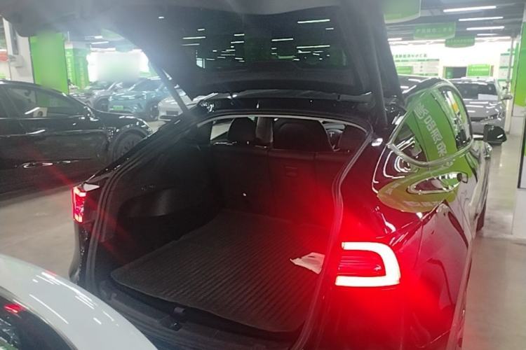 Used Tesla Model Y 2023 Rear-Wheel-Drive Version Trunk