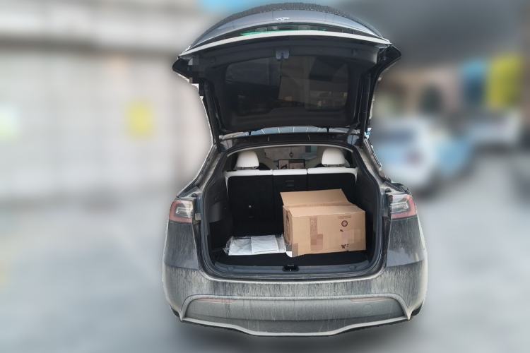 Used Tesla Model Y 2023 High-Performance All-Wheel-Drive Version Trunk