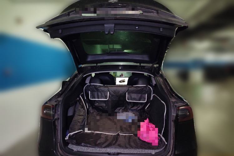 Used Tesla Model Y 2023 Rear-Wheel-Drive Version Trunk