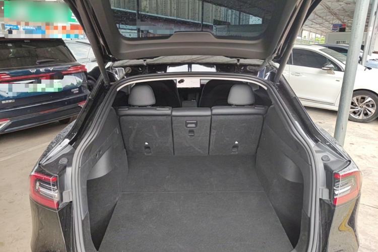 Used Tesla Model Y 2023 High-Performance All-Wheel-Drive Version Trunk
