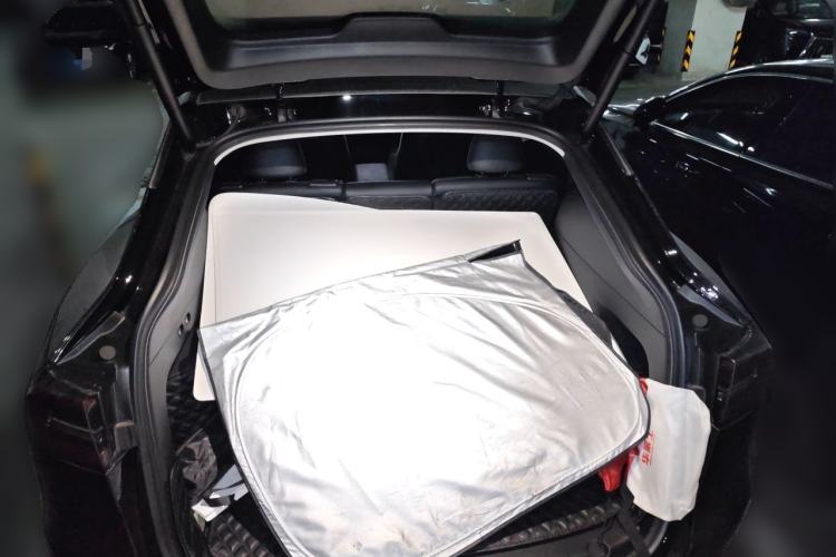 Used Tesla Model Y 2023 Rear-Wheel-Drive Version Trunk