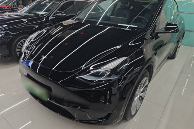 Tesla Model Y 2023 Rear-Wheel-Drive Version usado